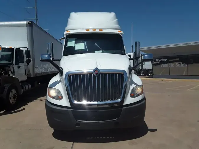 2019 NAVISTAR INTERNATIONAL LT625 SLPR CAB