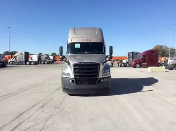 2023 Freightliner Cascadia