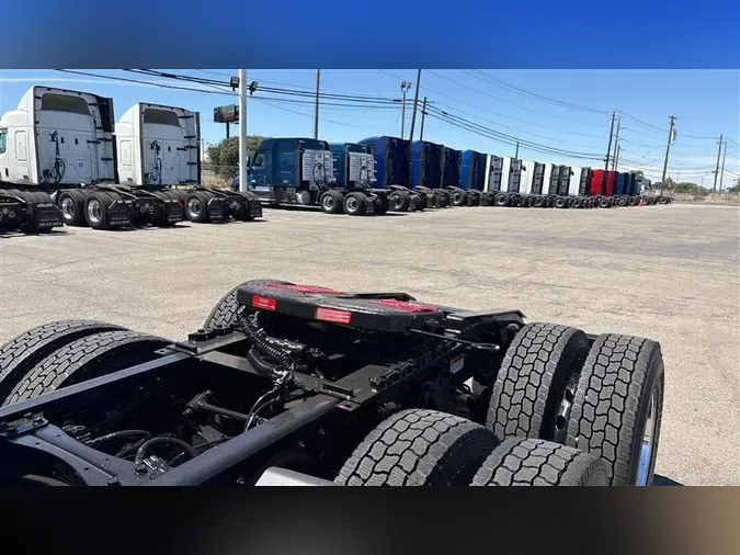 2022 FREIGHTLINER CA116