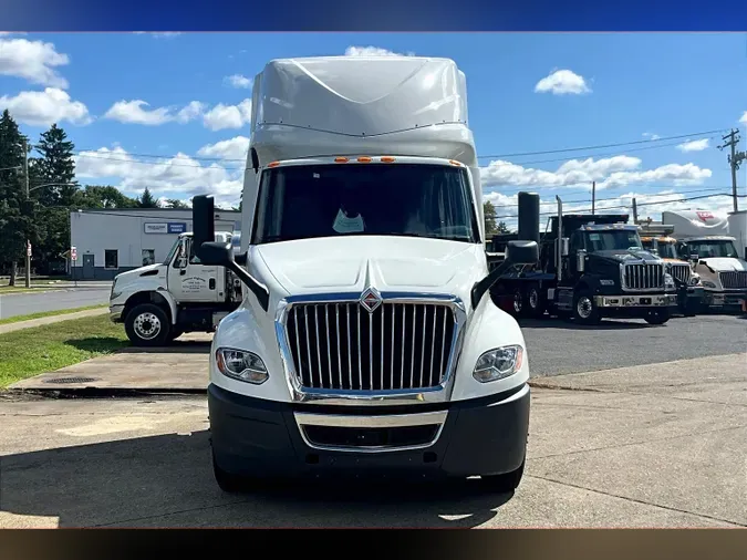 2022 INT LT625 6x4