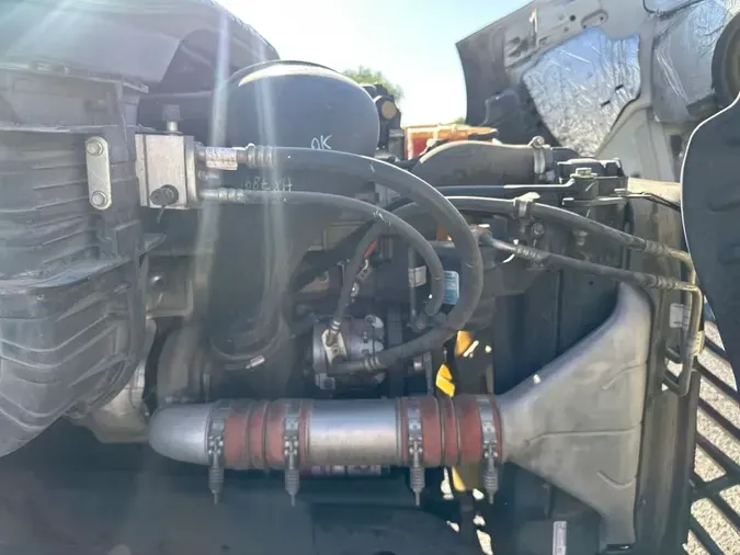 2017 FREIGHTLINER CASCADIA 113