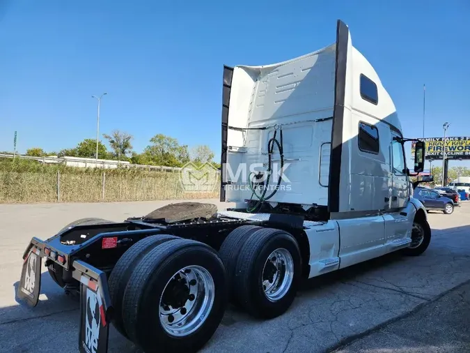 2023 VOLVO VNL64T860