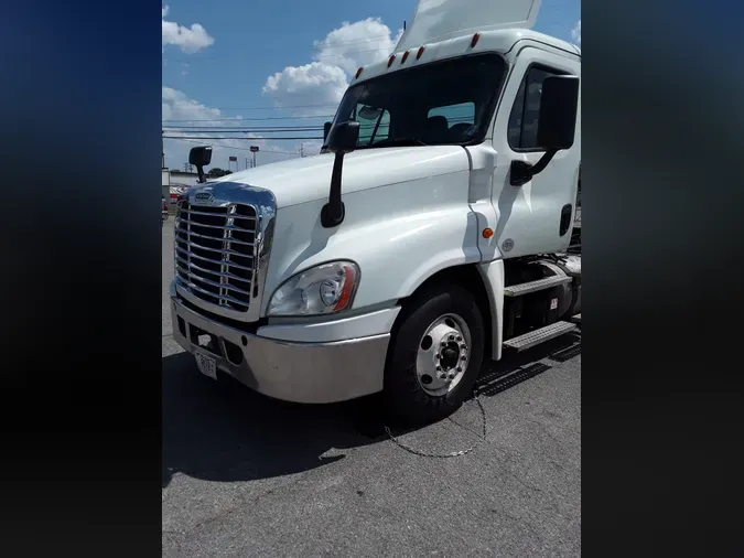 2017 FREIGHTLINER/MERCEDES CASCADIA 125bf06a8509515661758d9aaac4c5467e2