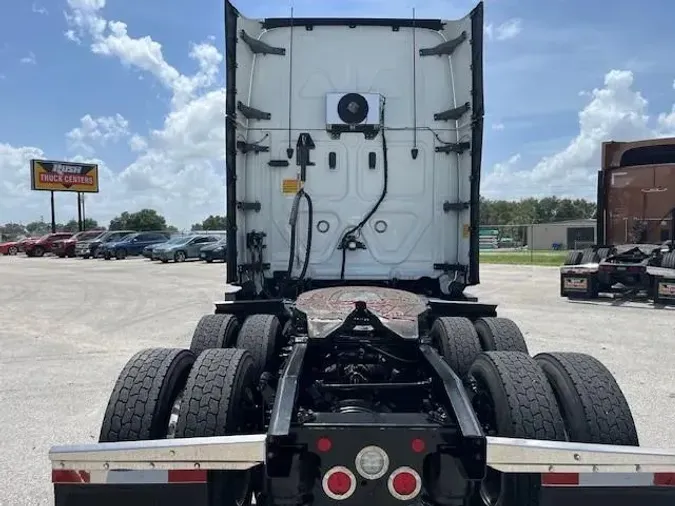 2020 Freightliner Cascadia