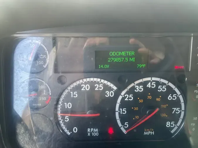 2020 FREIGHTLINER/MERCEDES M2 106