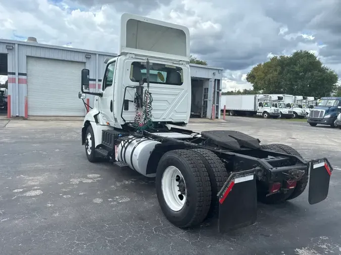 2019 NAVISTAR INTERNATIONAL RH613 DAYCAB S/A