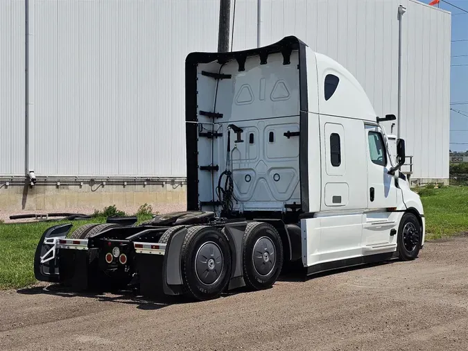 2026 Freightliner PJ126SLP