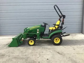 2018 John Deere 1025R