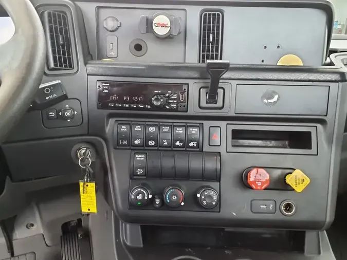 2020 NAVISTAR INTERNATIONAL LT625 DAYCAB T/Abf0f33c8724ccde5635551bdb303c83a