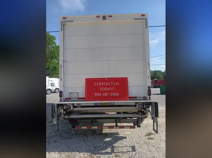 2018 FREIGHTLINER M2 106