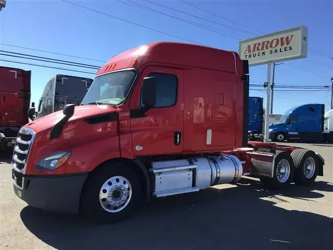 2020 FREIGHTLINER CA116
