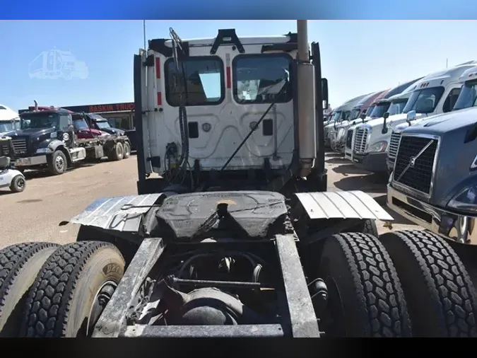 2015 FREIGHTLINER CASCADIA 113