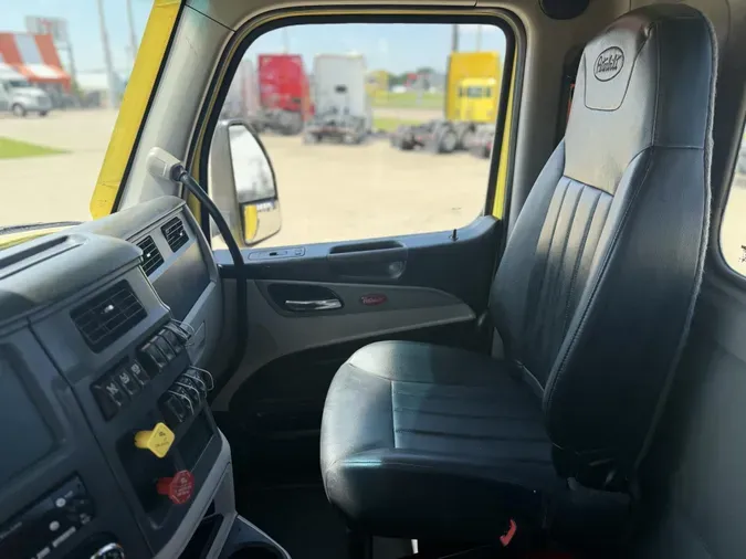 2022 Peterbilt 579