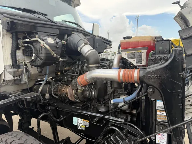 2023 Peterbilt 567