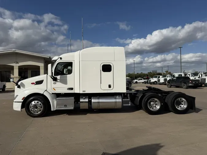2022 Peterbilt 579