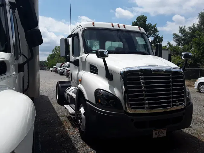 2018 FREIGHTLINER/MERCEDES CASCADIA 113