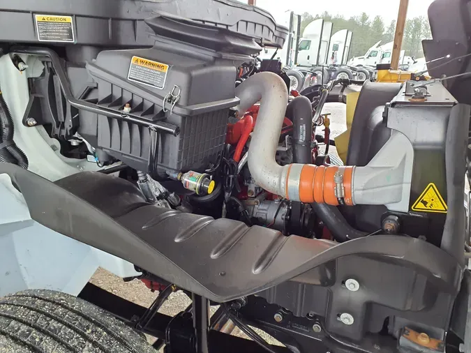 2018 NAVISTAR INTERNATIONAL 4300
