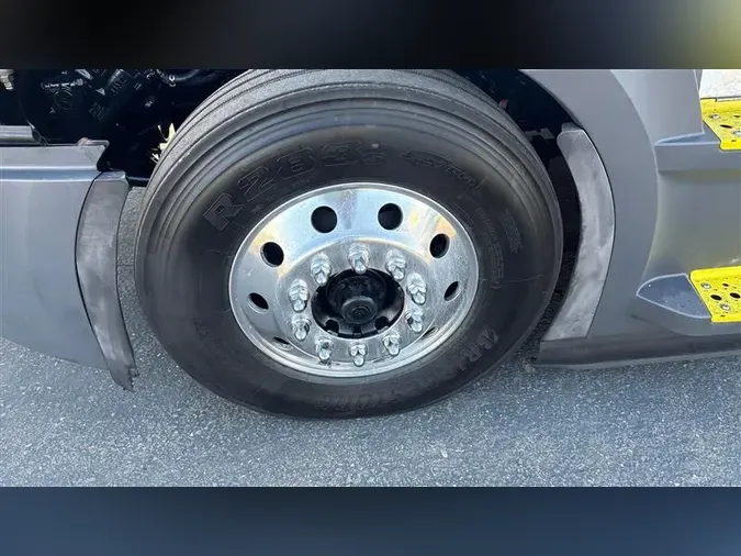 2022 FREIGHTLINER CA126