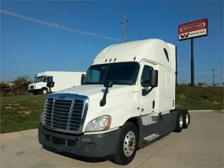 2017 Freightliner CASCADIA 125