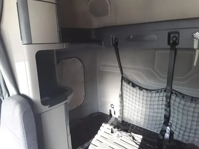 2020 FREIGHTLINER/MERCEDES CASCADIA 125