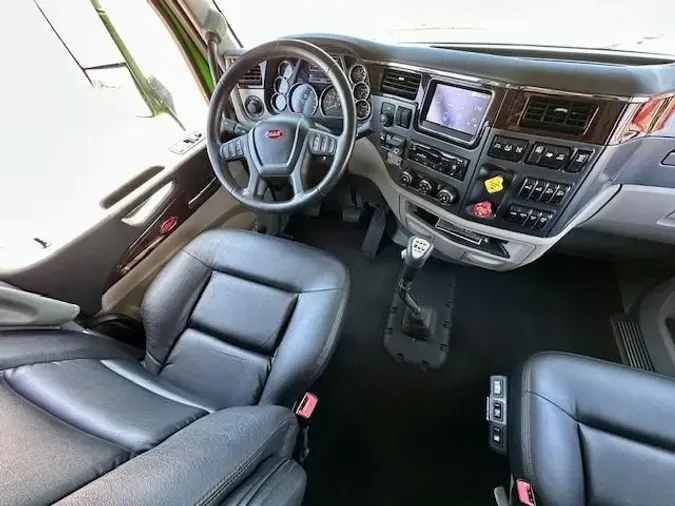 2020 Peterbilt 579