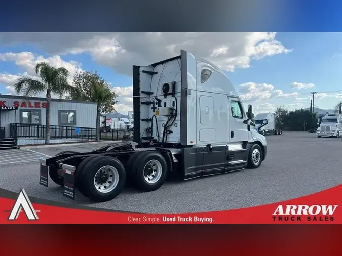 2021 FREIGHTLINER CA126