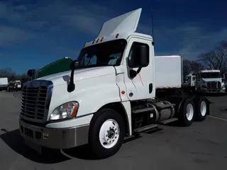 2017 FREIGHTLINER/MERCEDES CASCADIA 125