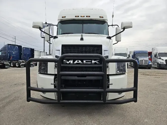 2023 MACK AN64T