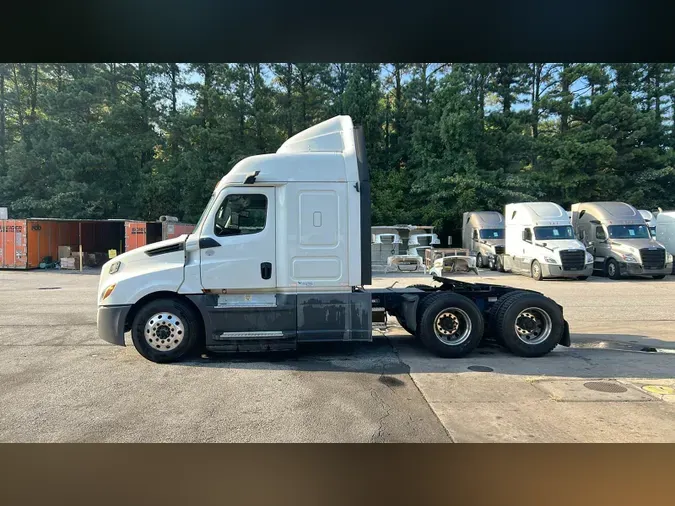 2020 Freightliner Cascadia 126bf3a68684c0b5f5d9fef3bcadc397293