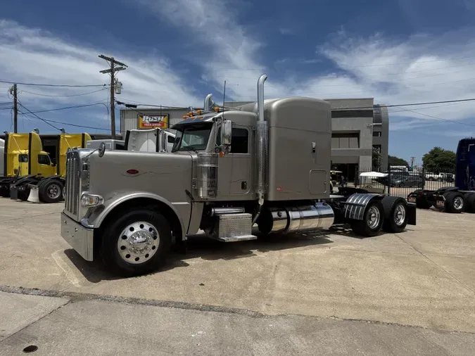 2019 Peterbilt 389