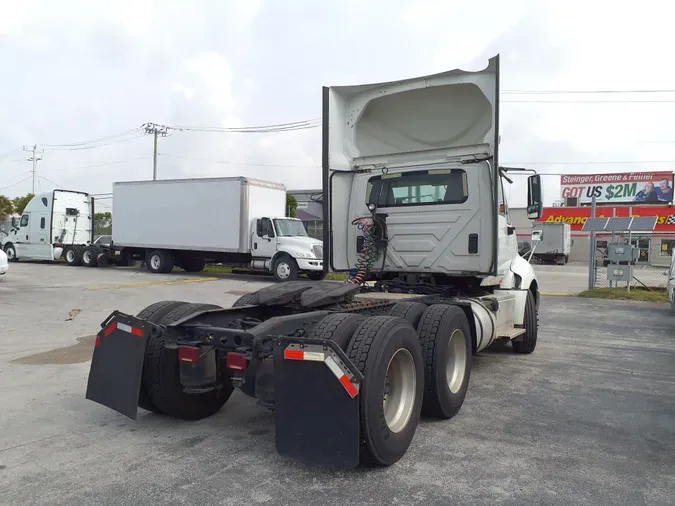 2017 NAVISTAR INTERNATIONAL PROSTAR (6X4)