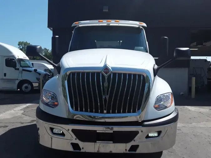 2018 NAVISTAR INTERNATIONAL LT625 DAYCAB T/A