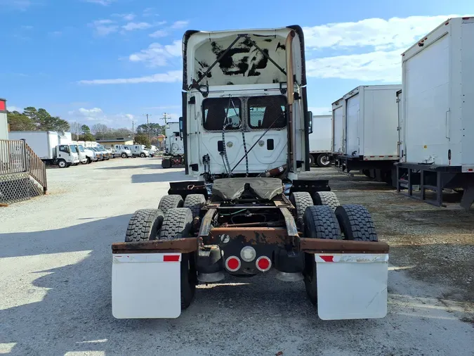 2016 FREIGHTLINER/MERCEDES CASCADIA 125