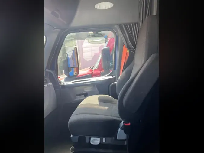 2019 FREIGHTLINER NEW CASCADIA PX12664