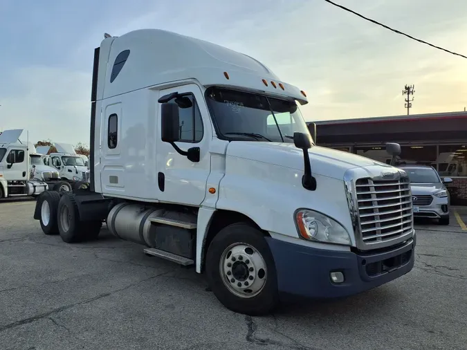 2018 FREIGHTLINER/MERCEDES CASCADIA 125