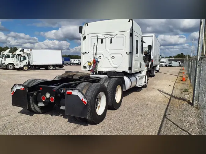 2020 FREIGHTLINER/MERCEDES CASCADIA 125