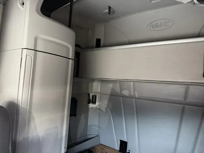 2021 Peterbilt 579bf491197776ef87d9a1dff5dfe28cf05