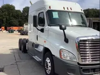 2017 FREIGHTLINER CASCADIA