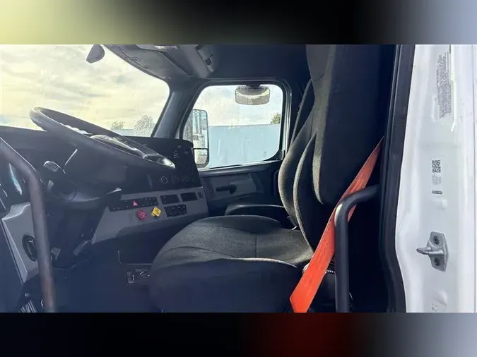 2019 FREIGHTLINER CA116bf501cf661eaa021a8ee17201c60249a