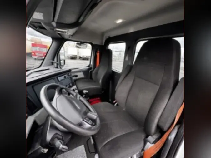 2019 FREIGHTLINER NEW CASCADIA PX12664