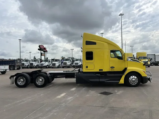 2023 Kenworth T680