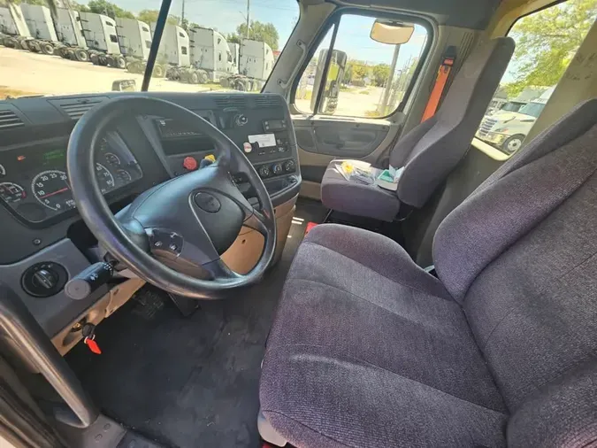 2020 FREIGHTLINER/MERCEDES CASCADIA 125