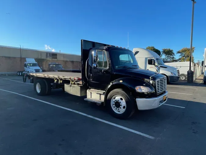 2017 FREIGHTLINER/MERCEDES M2 106