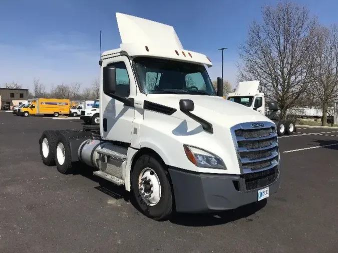 2018 Freightliner T12664STbf5ad303b761b1af93d1460ab98fdcfe