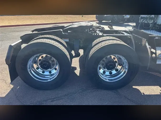 2020 FREIGHTLINER CASCADIA EVOLUTIONbf5d65fc56f2d333e7a9bdc65bda15f6