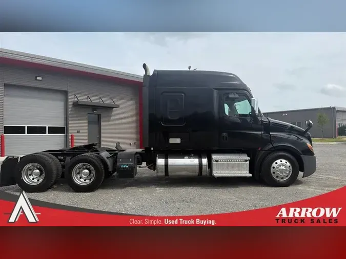 2020 FREIGHTLINER CA126