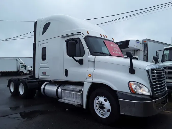 2020 FREIGHTLINER/MERCEDES CASCADIA 125