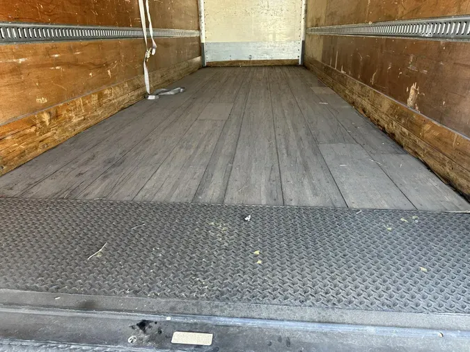 2020 Freightliner Business Class M2 106