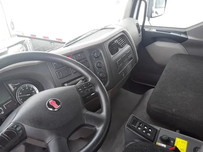 2020 KENWORTH TRUCKS K270bf600adfc86c238857d2a70b2657bd85