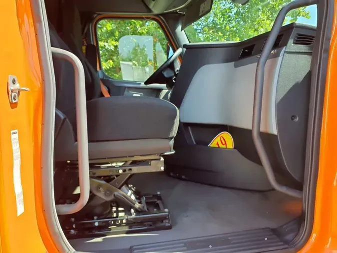 2019 FREIGHTLINER NEW CASCADIA PX12664